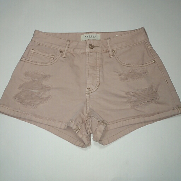 NWOT-PacSun Blush Pink Distressed Shorts - Picture 2 of 5